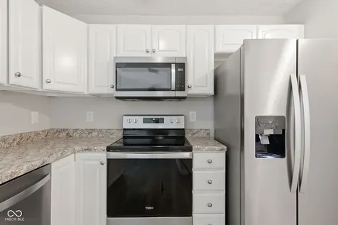 13192 Ashview Drive Fishers IN 46038