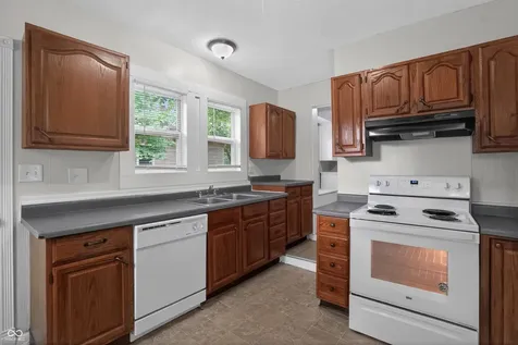 933 N Routiers Avenue Indianapolis IN 46219