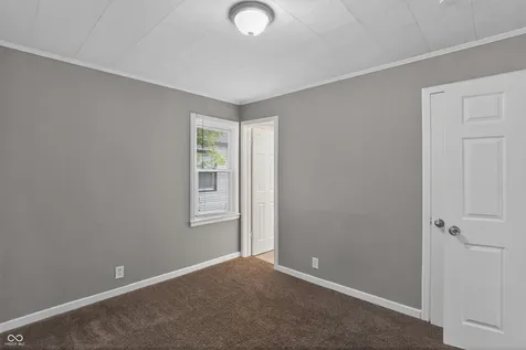 933 N Routiers Avenue Indianapolis IN 46219