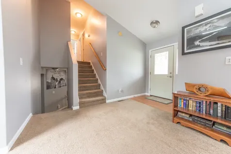 4613 Clairmont Drive Columbus IN 47203