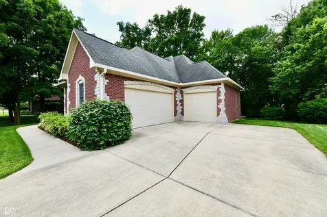 13558 Water Crest Drive Fishers IN 46038