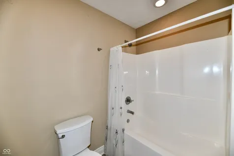 13558 Water Crest Drive Fishers IN 46038