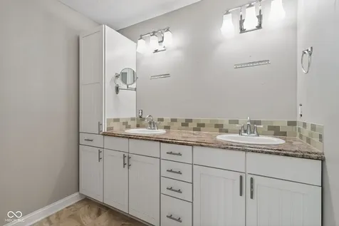 4561 S Brooklawn Drive New Palestine IN 46163