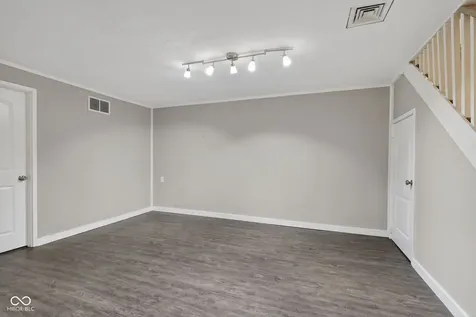 4561 S Brooklawn Drive New Palestine IN 46163