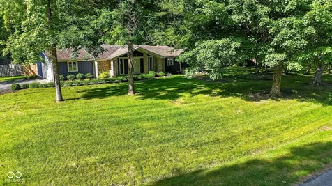 4561 S Brooklawn Drive New Palestine IN 46163