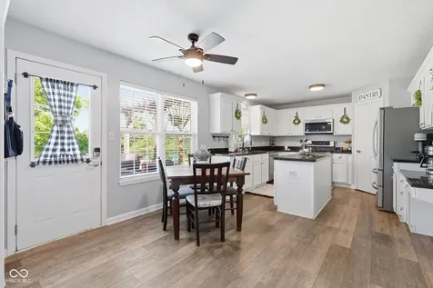 10605 Young Lake Drive Indianapolis IN 46239