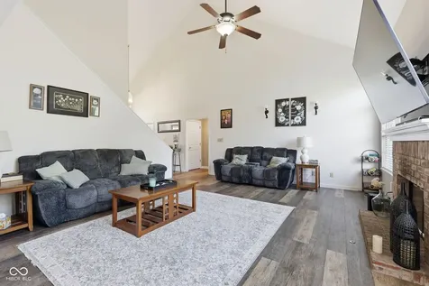 10605 Young Lake Drive Indianapolis IN 46239