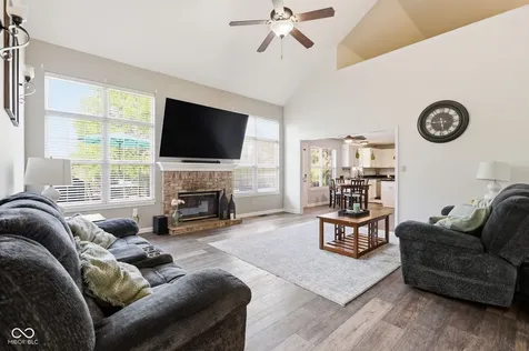 10605 Young Lake Drive Indianapolis IN 46239