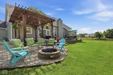 10605 Young Lake Drive Indianapolis IN 46239
