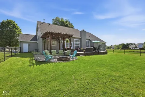 10605 Young Lake Drive Indianapolis IN 46239
