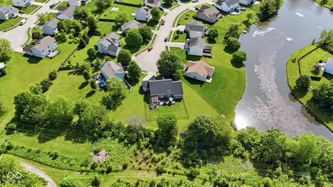 10605 Young Lake Drive Indianapolis IN 46239