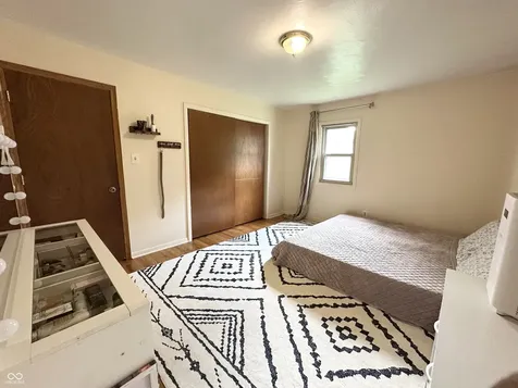 5120 S Bancroft Street Indianapolis IN 46237
