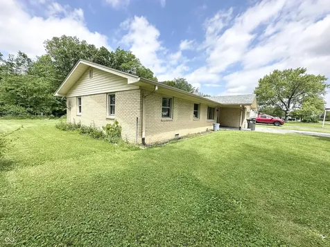 5120 S Bancroft Street Indianapolis IN 46237