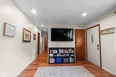 4522 Yuma Drive Indianapolis IN 46241