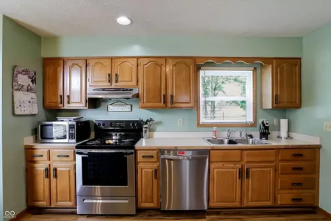 12318 Buckley Boulevard Cumberland IN 46229
