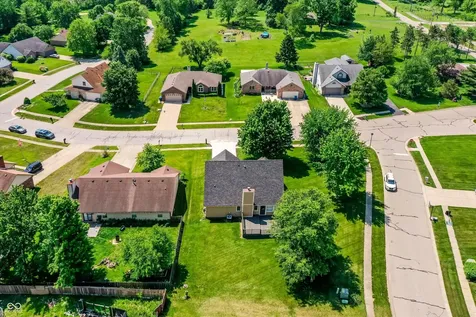 12318 Buckley Boulevard Cumberland IN 46229