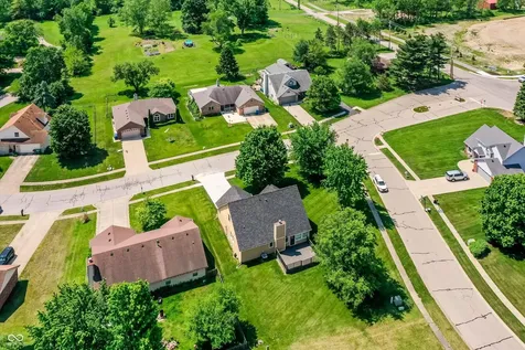 12318 Buckley Boulevard Cumberland IN 46229
