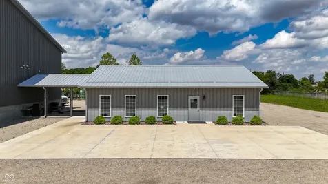 3930 W 700 N Columbus IN 47201
