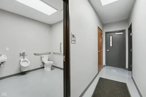3930 W 700 N Columbus IN 47201