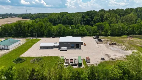 3930 W 700 N Columbus IN 47201