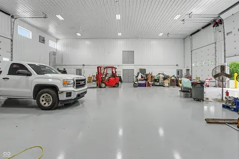 3930 W 700 N Columbus IN 47201