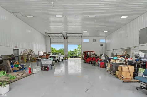 3930 W 700 N Columbus IN 47201