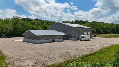 3930 W 700 N Columbus IN 47201