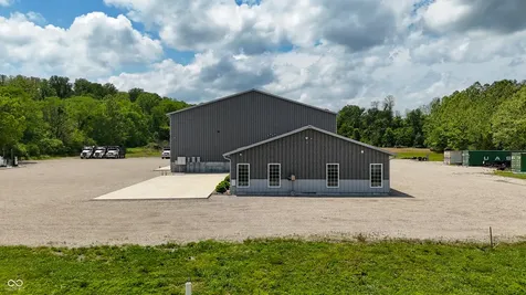 3930 W 700 N Columbus IN 47201