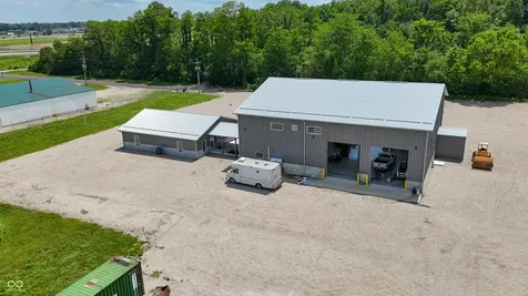 3930 W 700 N Columbus IN 47201