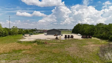 3930 W 700 N Columbus IN 47201