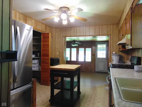 225 S Market Street Thorntown IN 46071