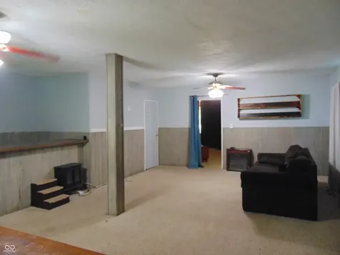 225 S Market Street Thorntown IN 46071