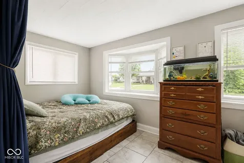 5472 E 18th Street Indianapolis IN 46218