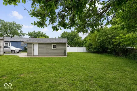 5472 E 18th Street Indianapolis IN 46218