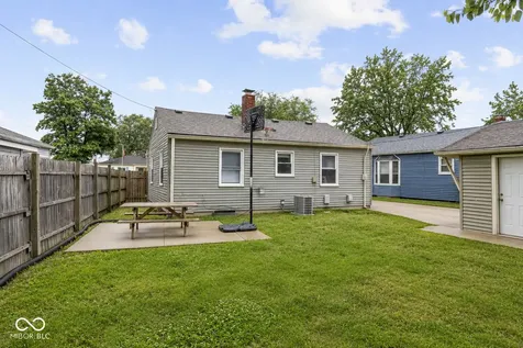 5472 E 18th Street Indianapolis IN 46218