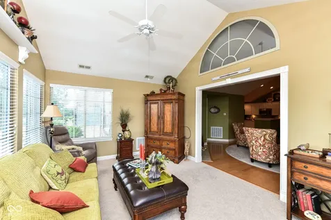 13836 Rue Fontaine Lane Mccordsville IN 46055