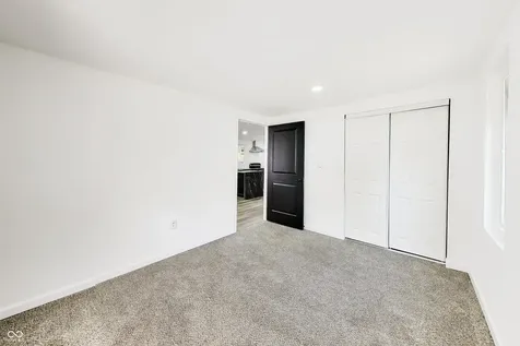 3242 Collier Street Indianapolis IN 46221
