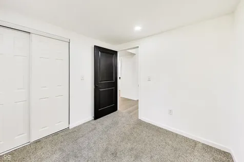3242 Collier Street Indianapolis IN 46221