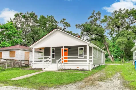 3242 Collier Street Indianapolis IN 46221