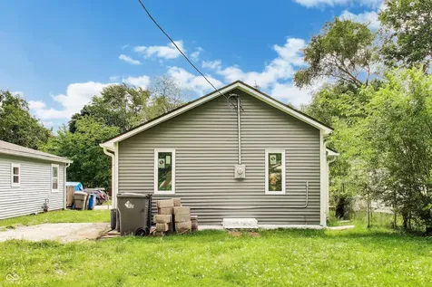 3242 Collier Street Indianapolis IN 46221