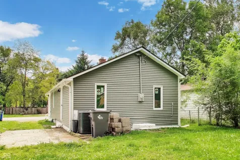3242 Collier Street Indianapolis IN 46221
