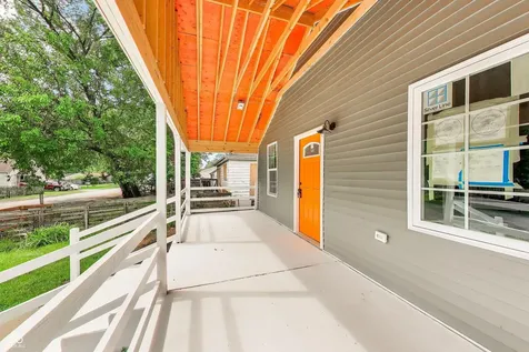 3242 Collier Street Indianapolis IN 46221