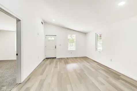 3242 Collier Street Indianapolis IN 46221