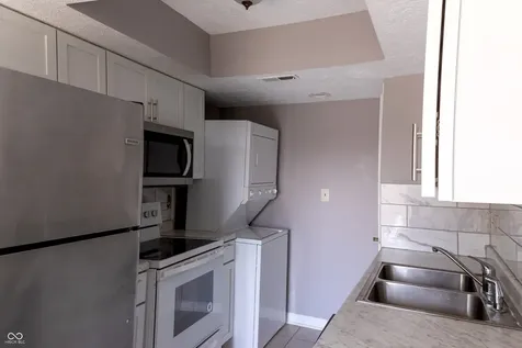 2714 Del Prado Drive Indianapolis IN 46227