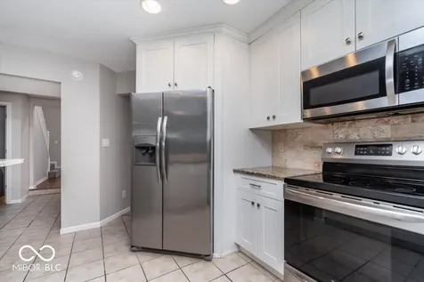 1135 Clairborne Court Carmel IN 46280