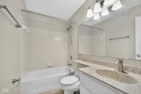1135 Clairborne Court Carmel IN 46280