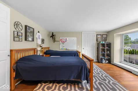 3648 Deerfield Place Columbus IN 47203