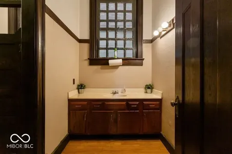 105 S Chestnut Street Seymour IN 47274