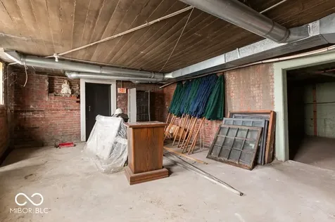 105 S Chestnut Street Seymour IN 47274