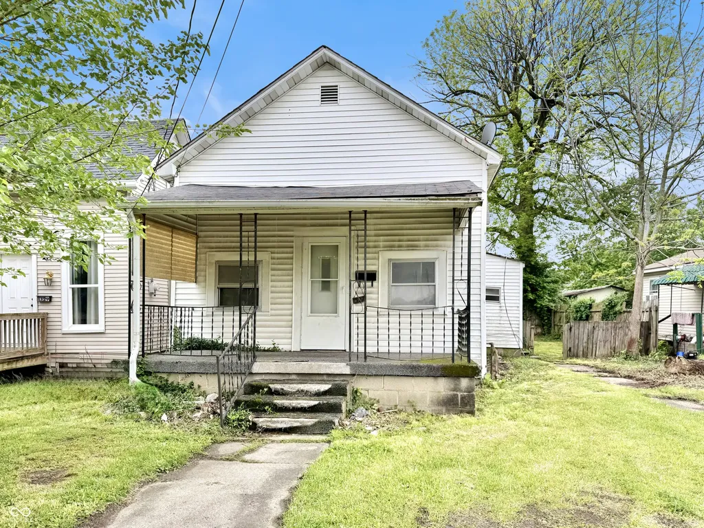 1327 S Harrison Street Shelbyville IN 46176